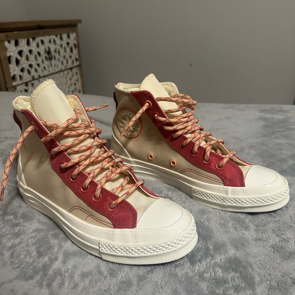 Women’s chuck taylor all star High top converse size 8.5 - Picture 4 of 5